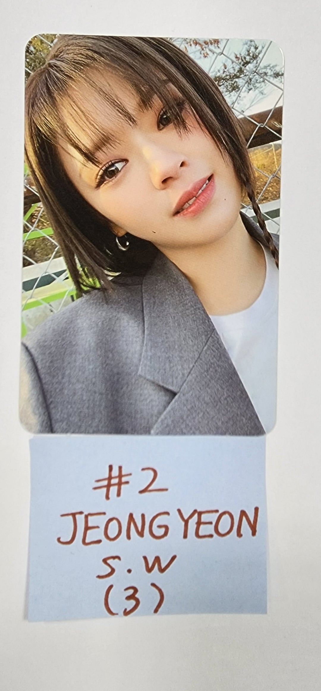 Twice "READY TO BE" - Soundwave Pre-Order Benefit Photocard - HALLYUSUPERSTORE