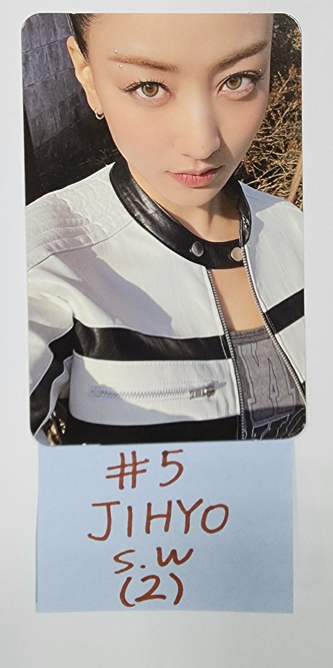 Twice "READY TO BE" - Soundwave Pre-Order Benefit Photocard - HALLYUSUPERSTORE