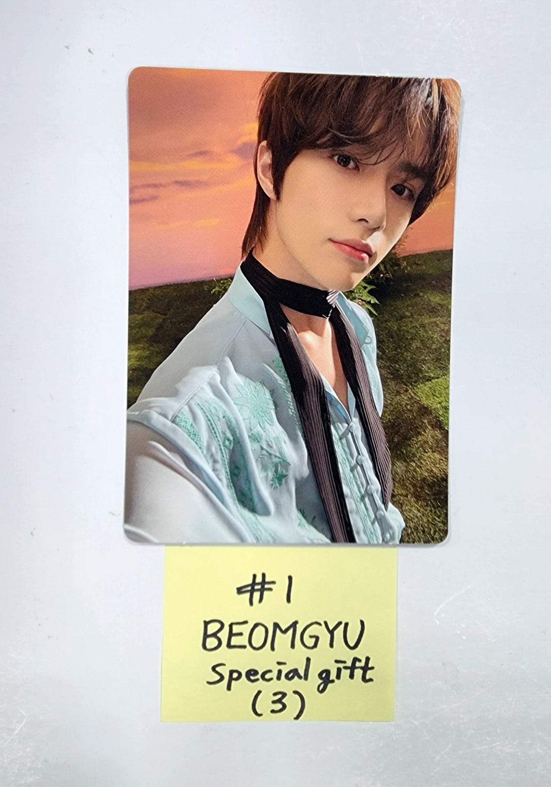 TXT - World Tour "ACT : SWEET MIRAGE" - Random Mini Photocard [Updated 3/16] - HALLYUSUPERSTORE