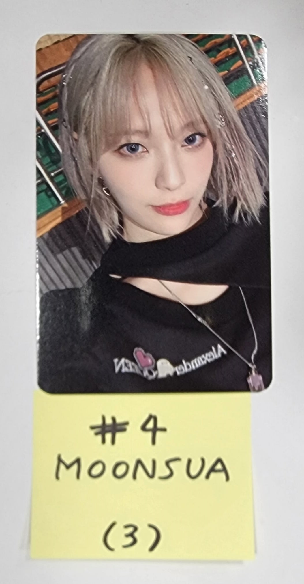 Billlie "the Billage of perception: chapter three" Mini 4th - Official Photocard (1) - HALLYUSUPERSTORE
