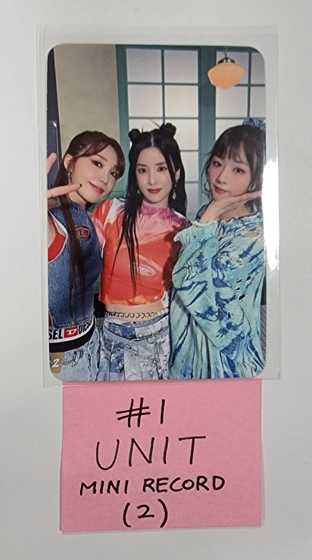Apink "SELF" 10th Mini Album - Mini Record Pre-Order Benefit Photocard [Platform Ver.] - HALLYUSUPERSTORE