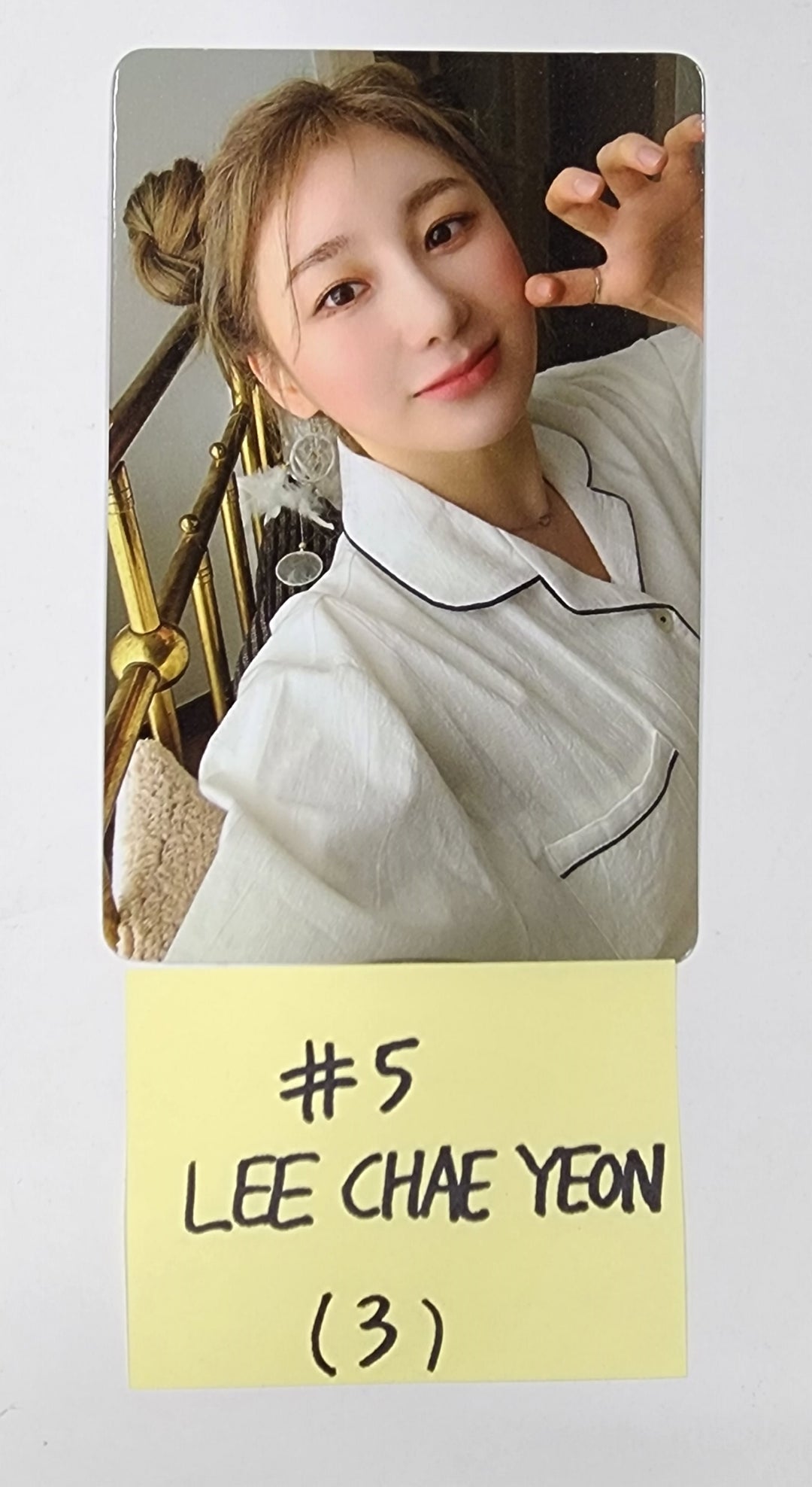 Lee Chae Yeon "Over The Moon" - Official Photocards &amp; Postcard - HALLYUSUPERSTORE