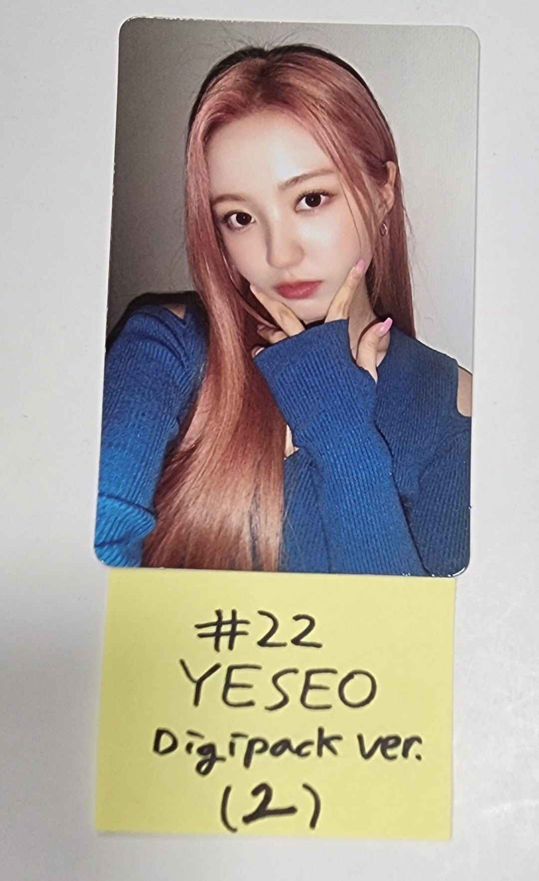 Kep1er "LOVESTRUCK! " - Official Photocard, Folded Poster [Digipack Ver.] - HALLYUSUPERSTORE