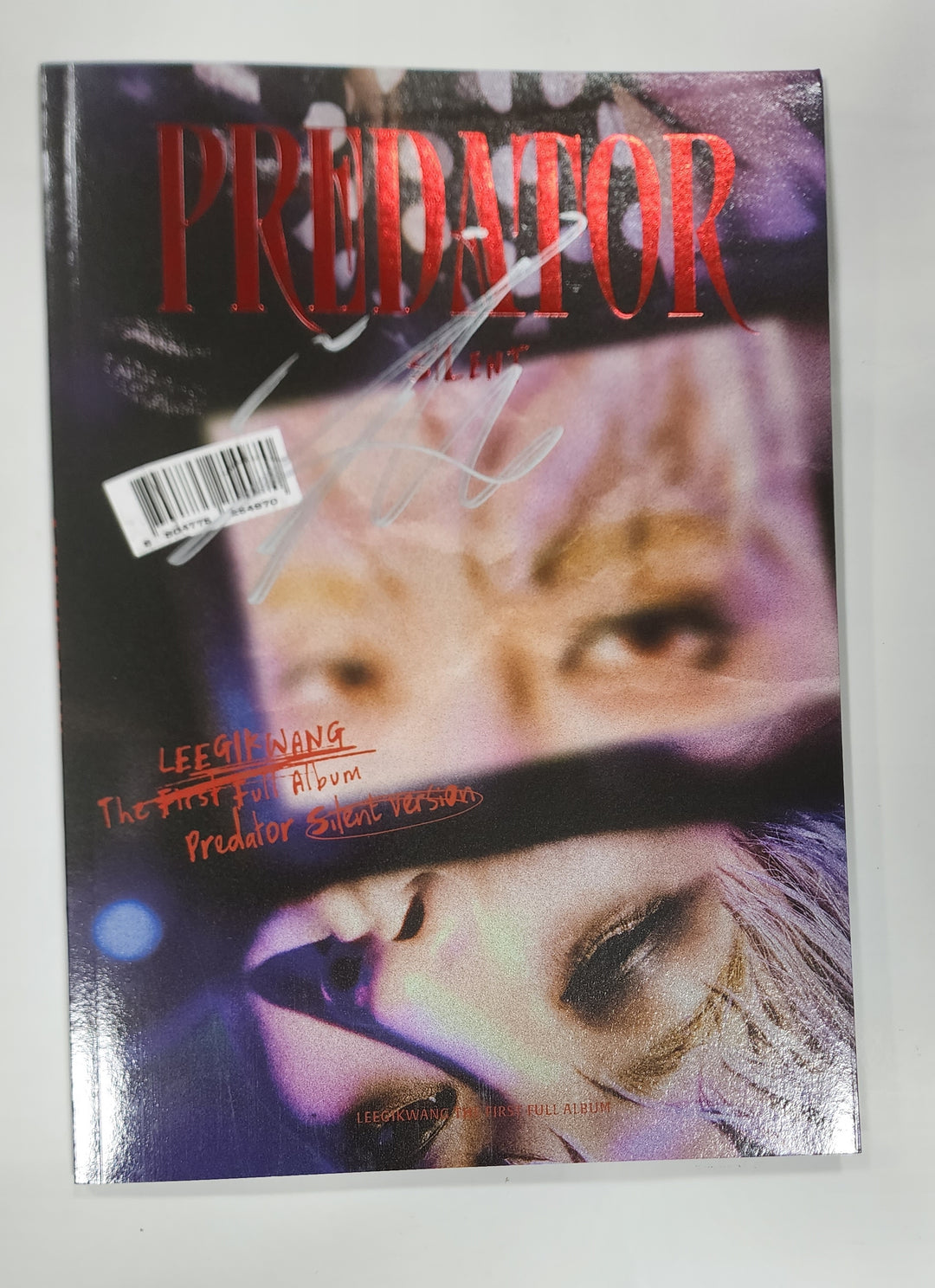 Lee Gikwang "Predator" - Hand Autographed(Signed) Promo Album - HALLYUSUPERSTORE