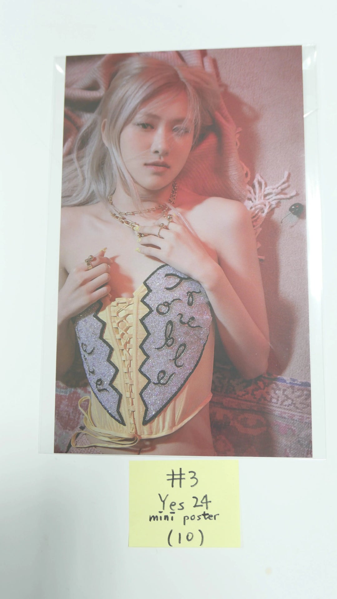Rose (of Blackpink) -R-   YG, Ktown4u, Yes24 Pre-order photocard set - HALLYUSUPERSTORE