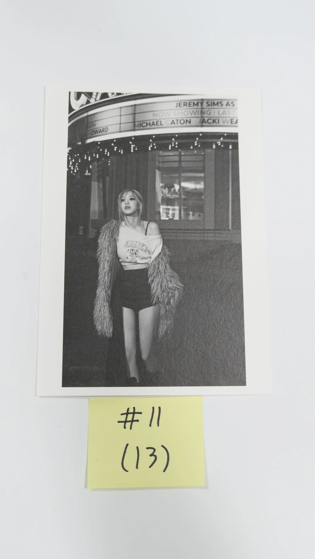 Rose (of Blackpink) -R-   Official Postcard - HALLYUSUPERSTORE