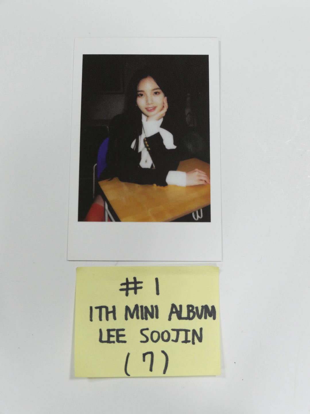Weeekly "We are" 1st mini - Official Photocard - HALLYUSUPERSTORE