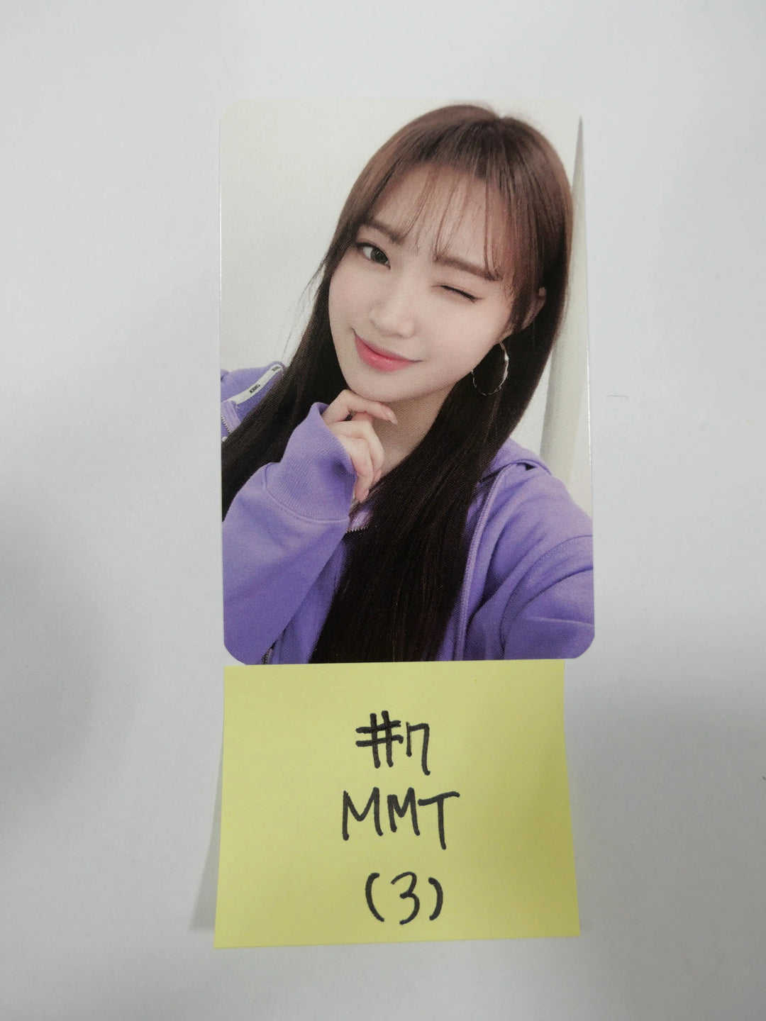 Weeekly "We Play" 3rd mini - MMT event pre-order photocard - HALLYUSUPERSTORE