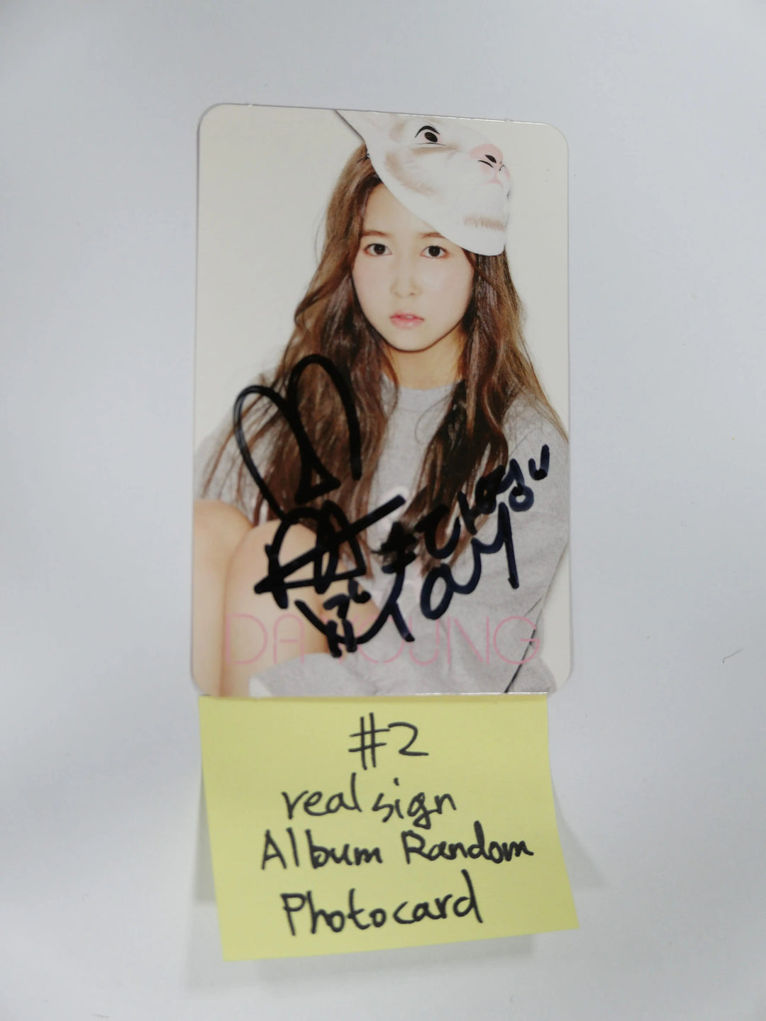 WJSN Cosmic Girls - Hand Autographed Official Photocard (Old) - HALLYUSUPERSTORE