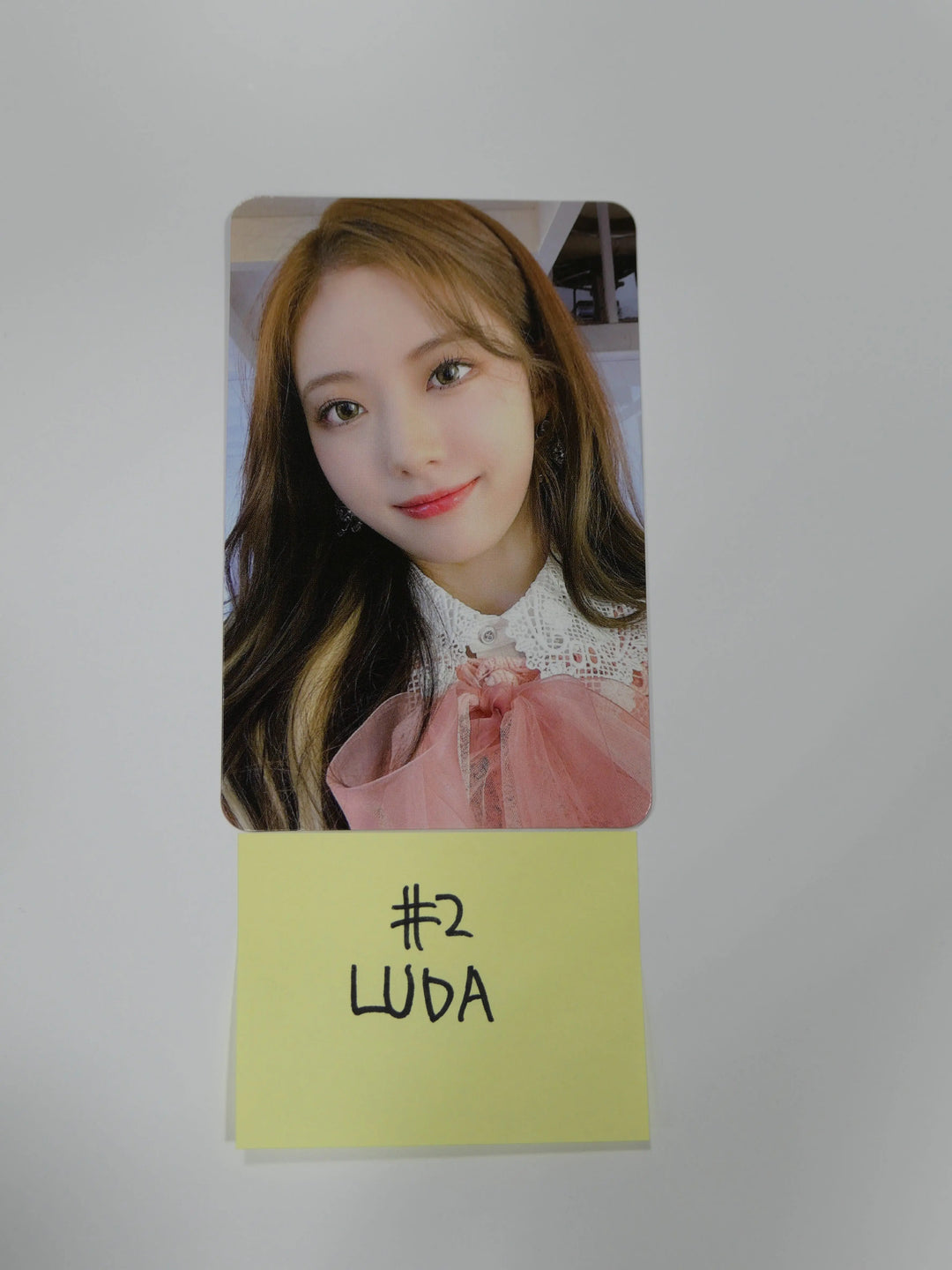 WJSN Cosmic Girls - "Unnatural" Official Photocard (
