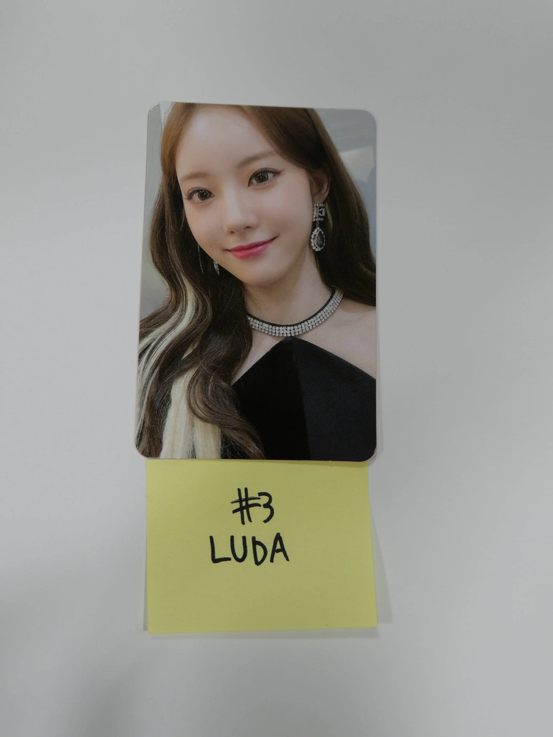 WJSN Cosmic Girls - "Unnatural" Official Photocard (