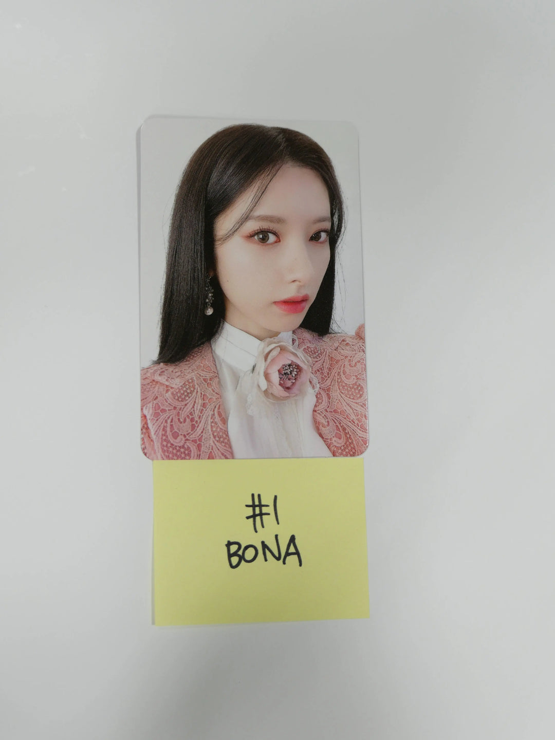 WJSN Cosmic Girls - "Unnatural" Official Photocard (