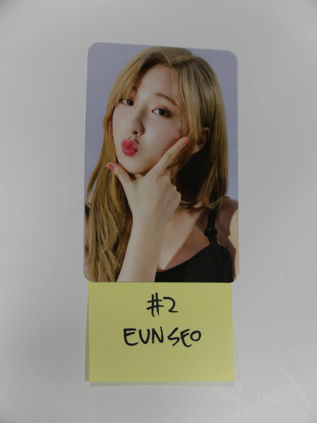 WJSN Cosmic Girls - "Unnatural" Official Photocard (