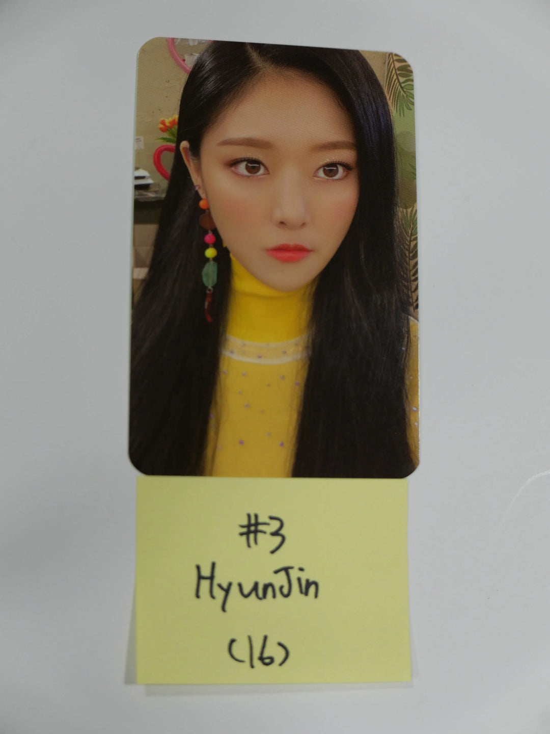Loona 12:00 - Official Photocard - HyunJin - HALLYUSUPERSTORE