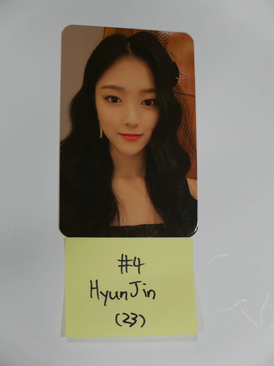 Loona 12:00 - Official Photocard - HyunJin - HALLYUSUPERSTORE