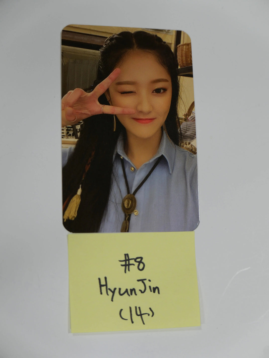 Loona 12:00 - Official Photocard - HyunJin - HALLYUSUPERSTORE