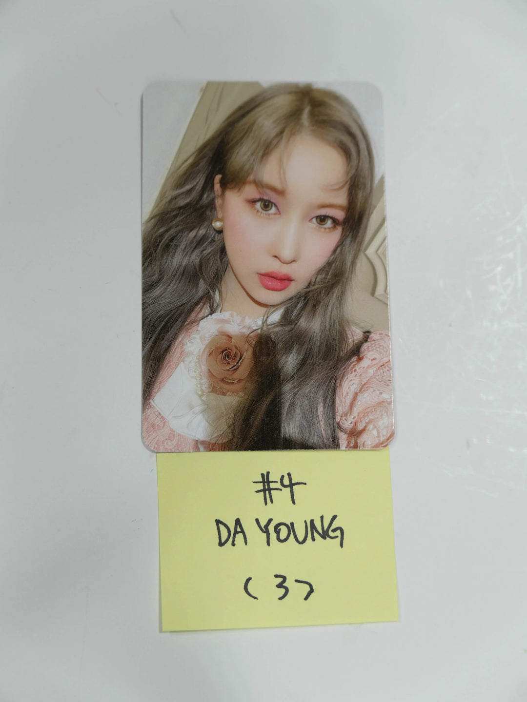 WJSN Cosmic Girls - "Unnatural" Official Photocard (