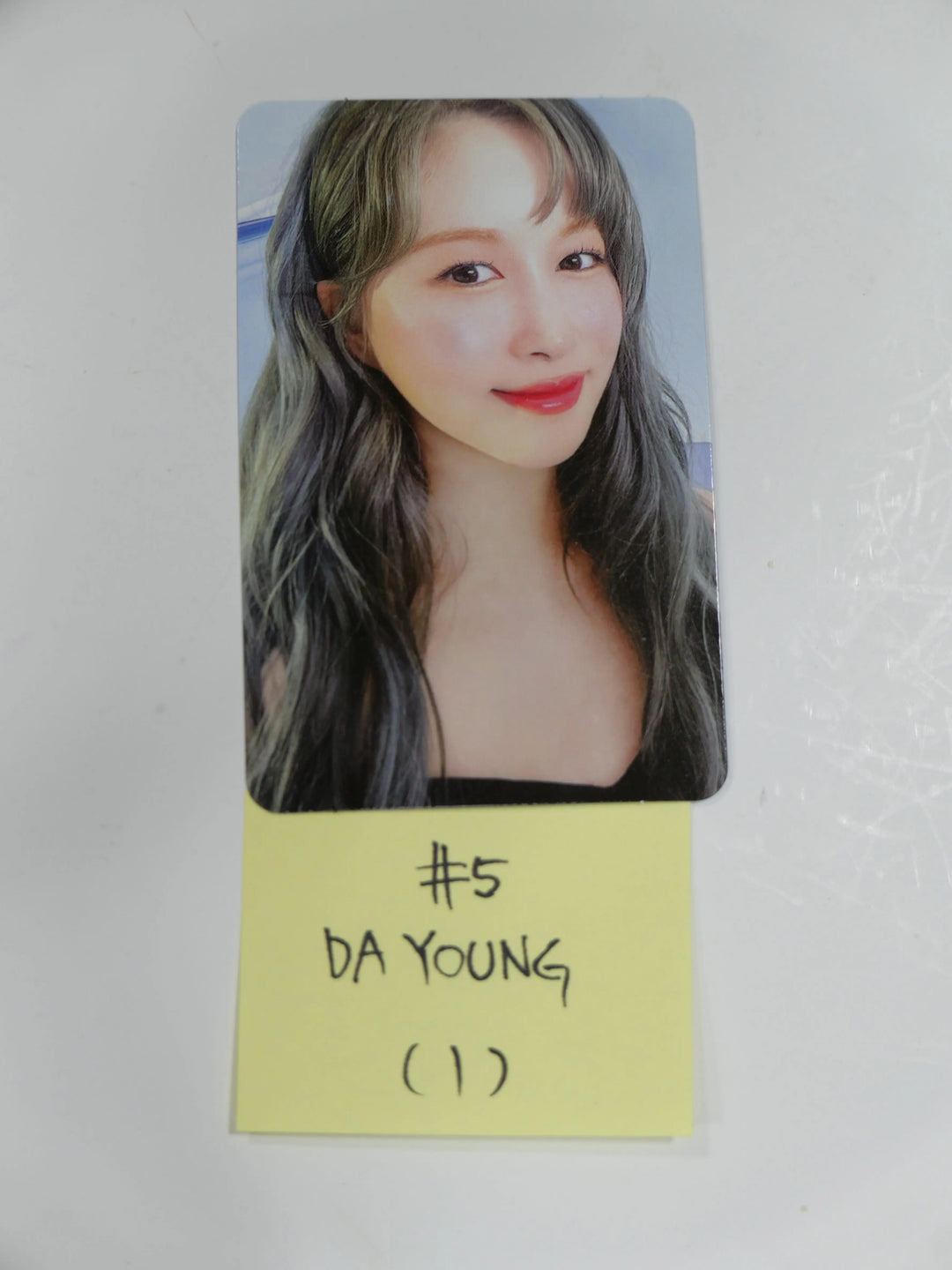 WJSN Cosmic Girls - "Unnatural" Official Photocard (