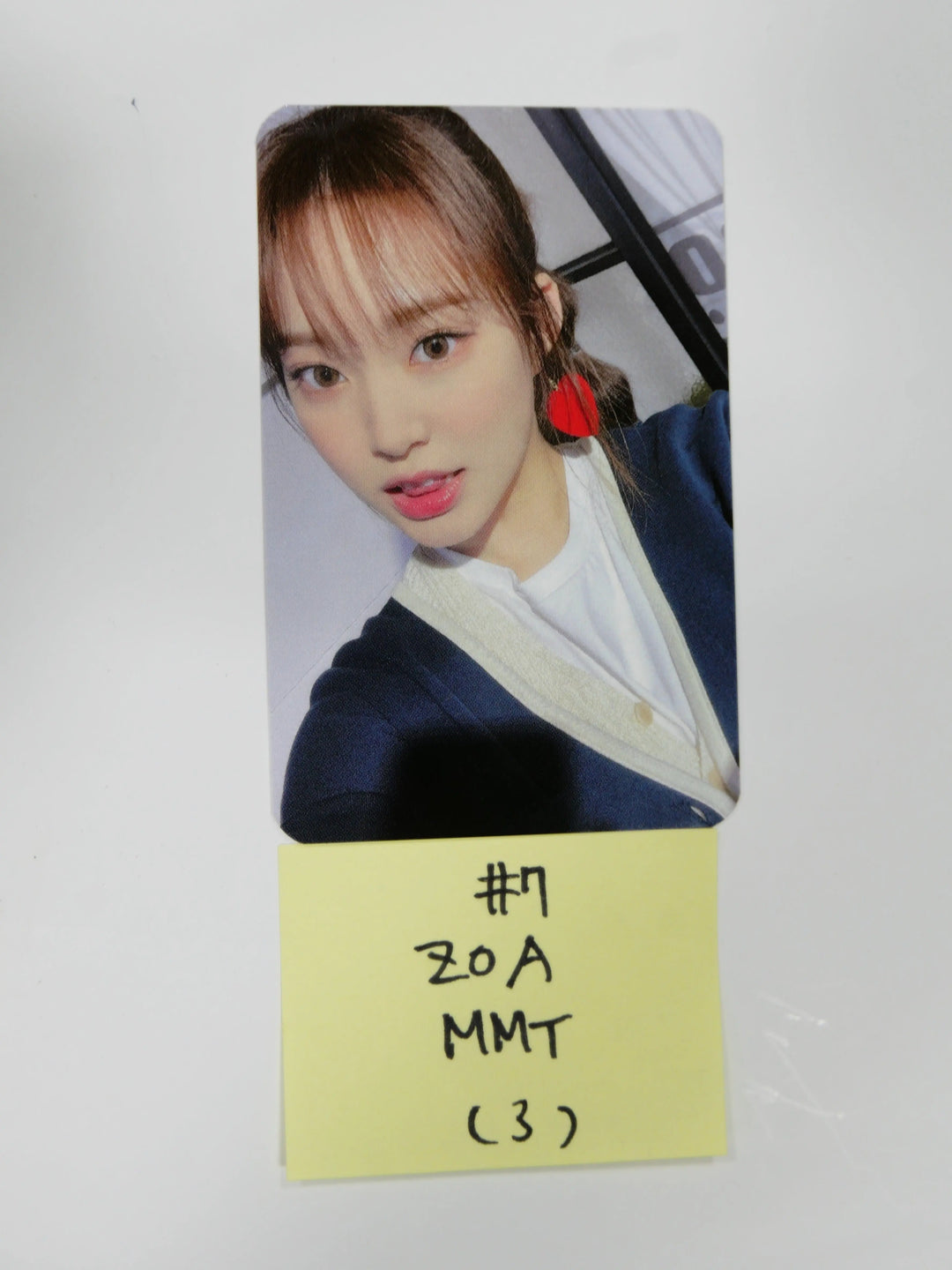 Weeekly "We Play" 3rd mini - MMT event pre-order photocard Ver.2 - HALLYUSUPERSTORE