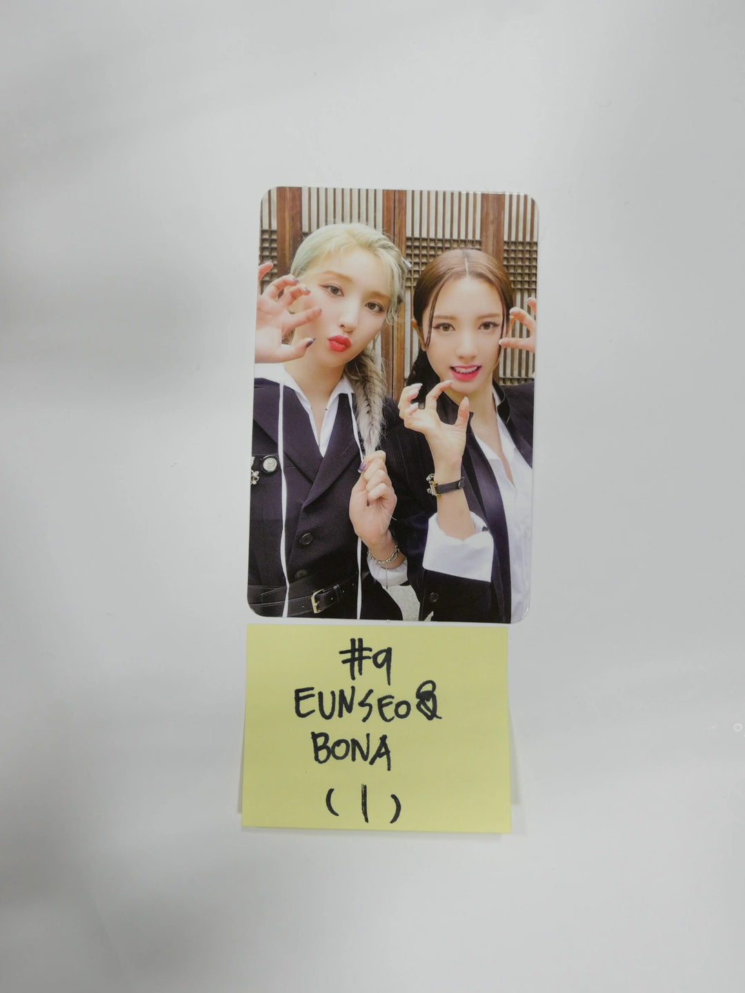 WJSN The Black "My Attitude" - Official Photocard &amp; Book Mark - HALLYUSUPERSTORE