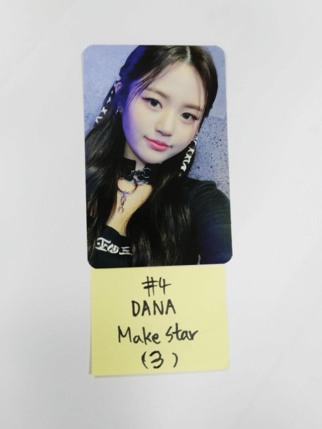 Hot Issue "Issue Maker" - Make Star Pre_order Benefit Photocard - HALLYUSUPERSTORE