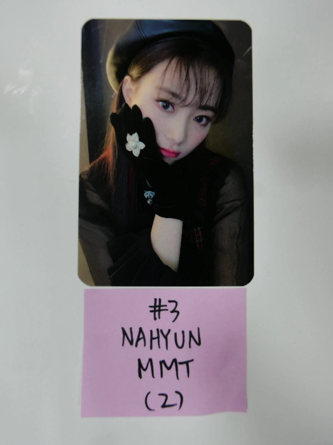 Hot Issue "Issue Maker" - Mmt Pre-order Photocard - HALLYUSUPERSTORE