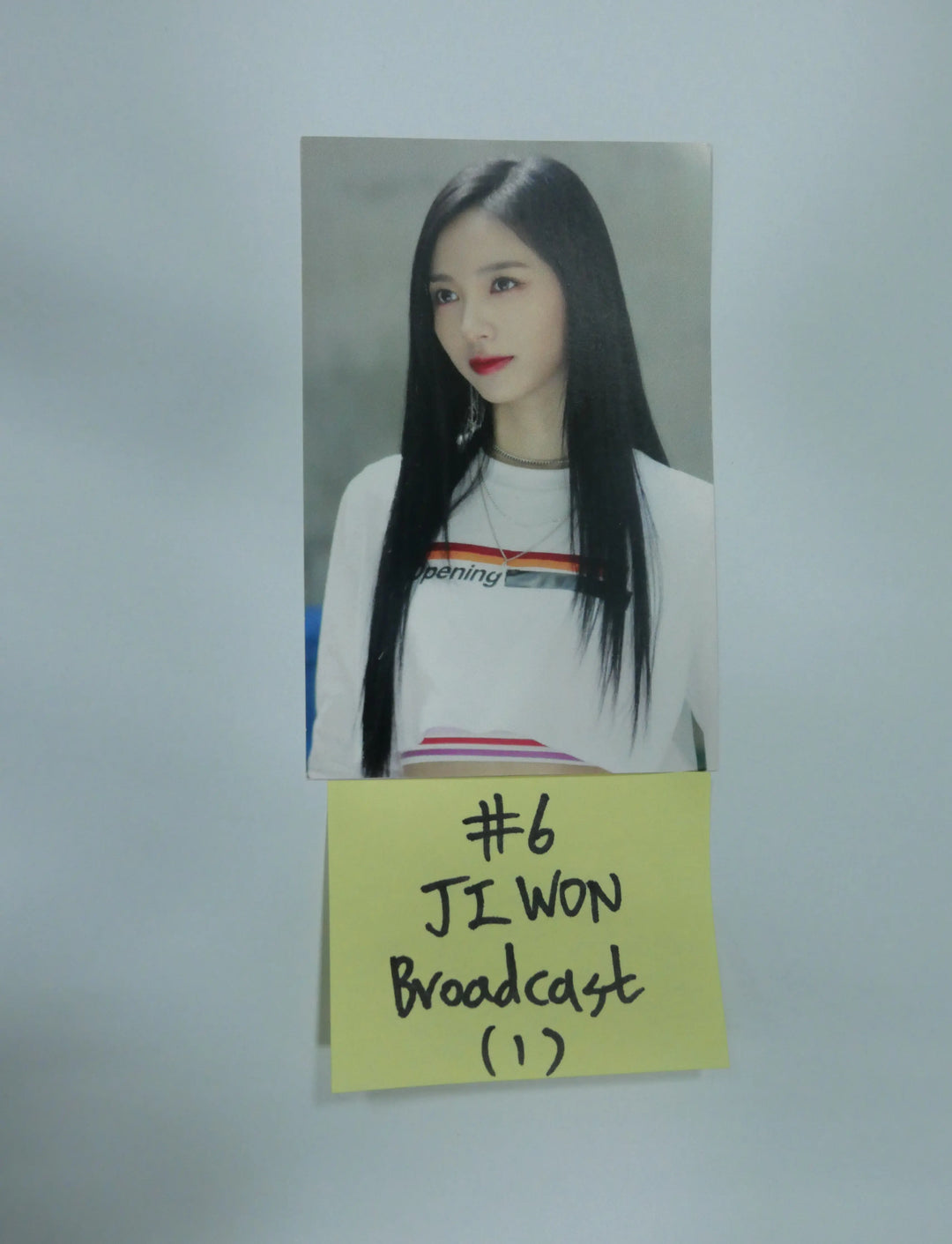 Cherry Bullet - Broadcast Photocard - HALLYUSUPERSTORE