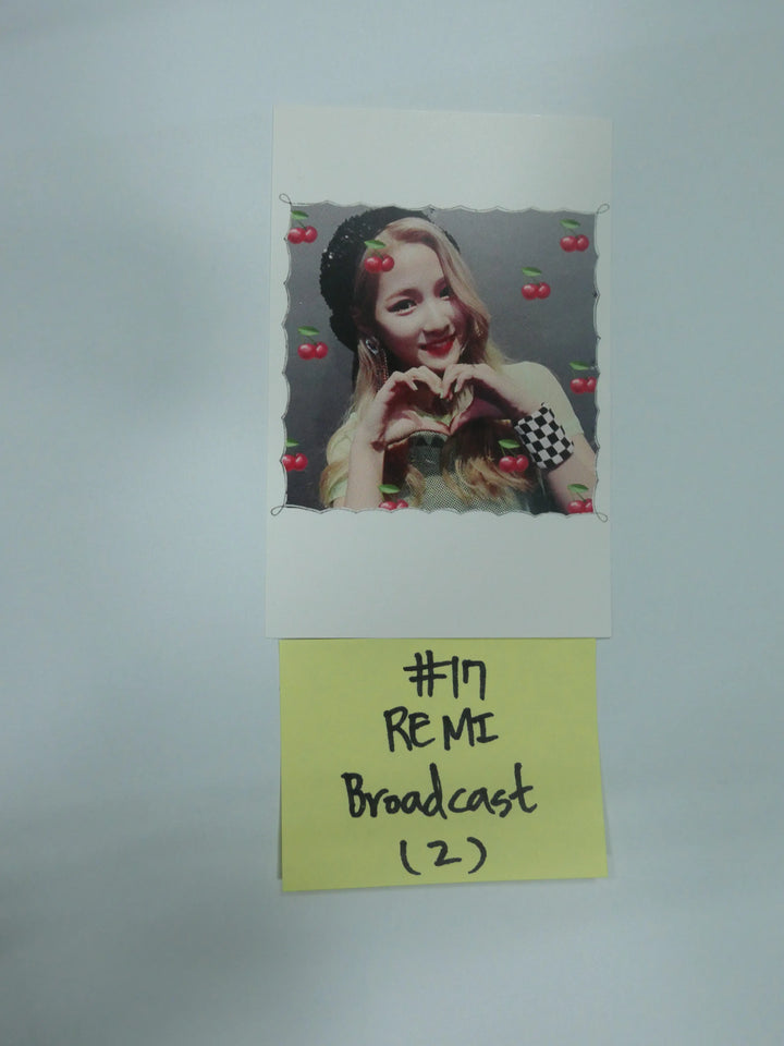Cherry Bullet - Broadcast Photocard - HALLYUSUPERSTORE