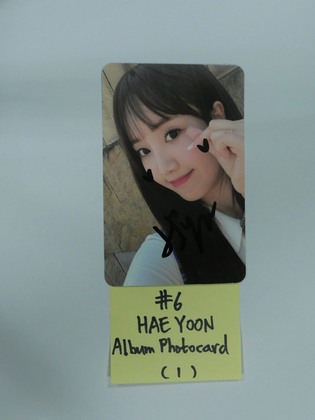 Cherry Bullet - Fansign Winner Event Hand Autograpted (Sign) &amp; Album Photocard - HALLYUSUPERSTORE