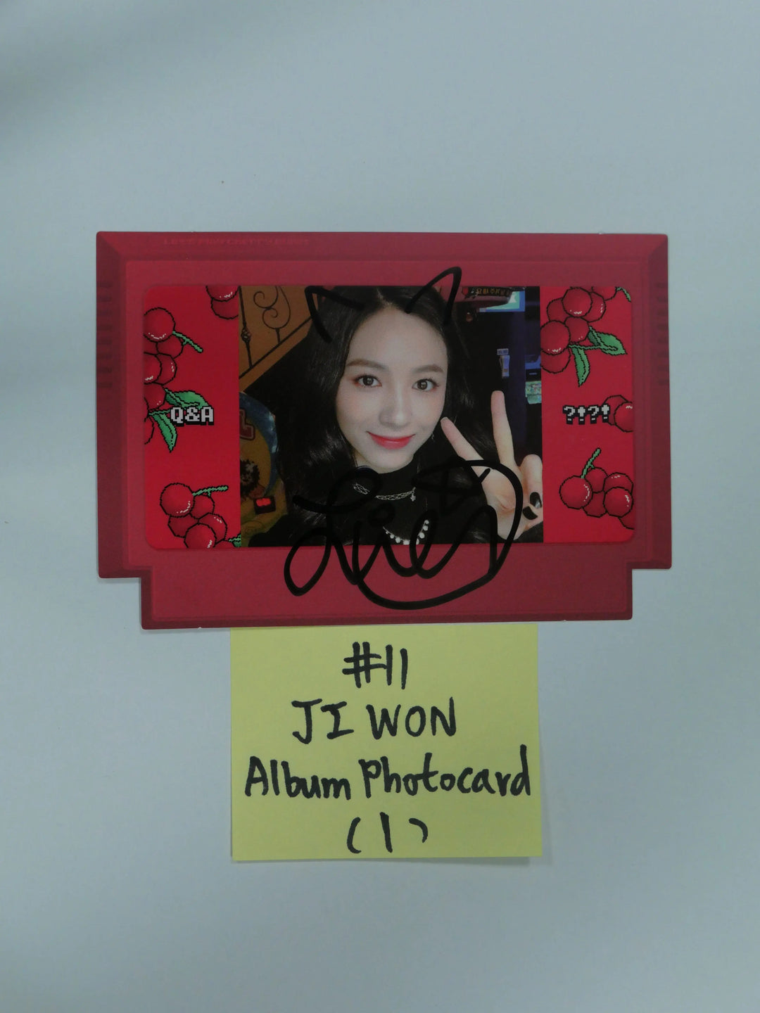 Cherry Bullet - Fansign Winner Event Hand Autograpted (Sign) &amp; Album Photocard - HALLYUSUPERSTORE