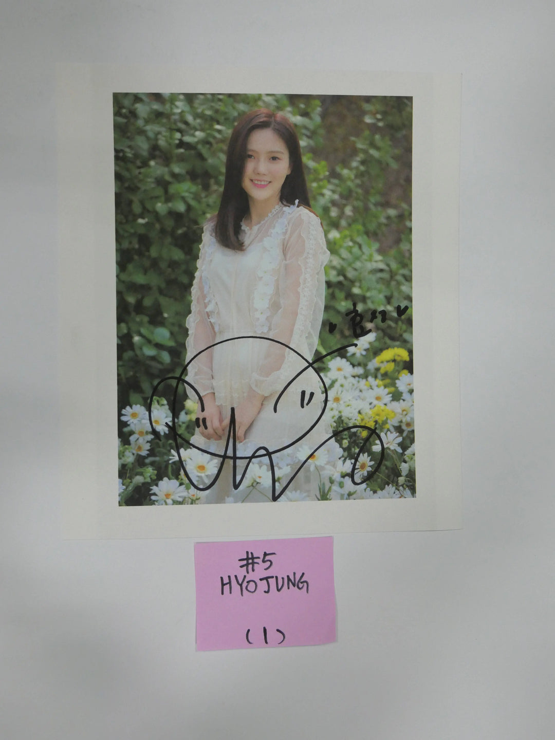 Oh My Girl - A Cut Page From Fansign Event Albums - HALLYUSUPERSTORE