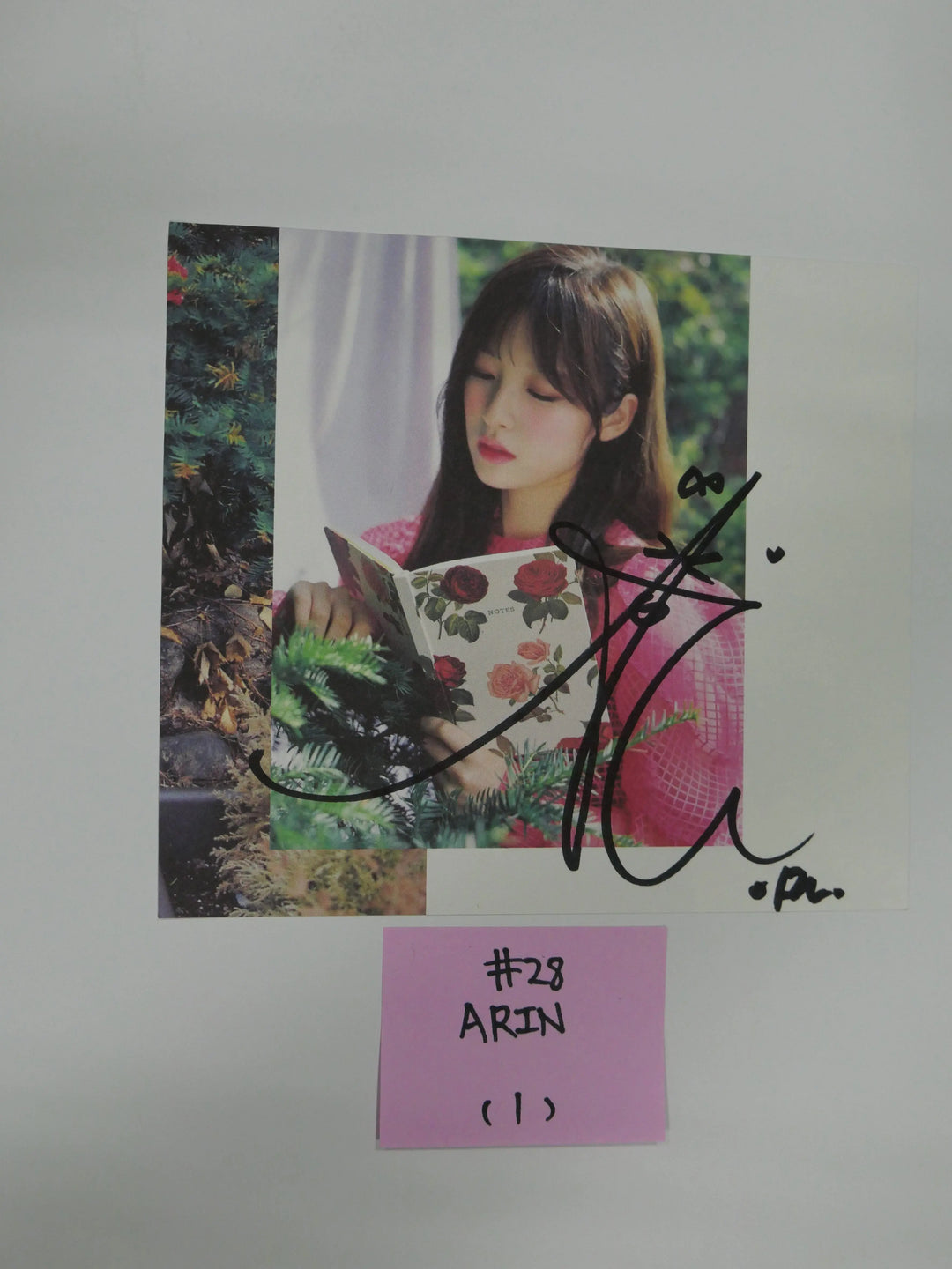 Oh My Girl - A Cut Page From Fansign Event Albums - HALLYUSUPERSTORE