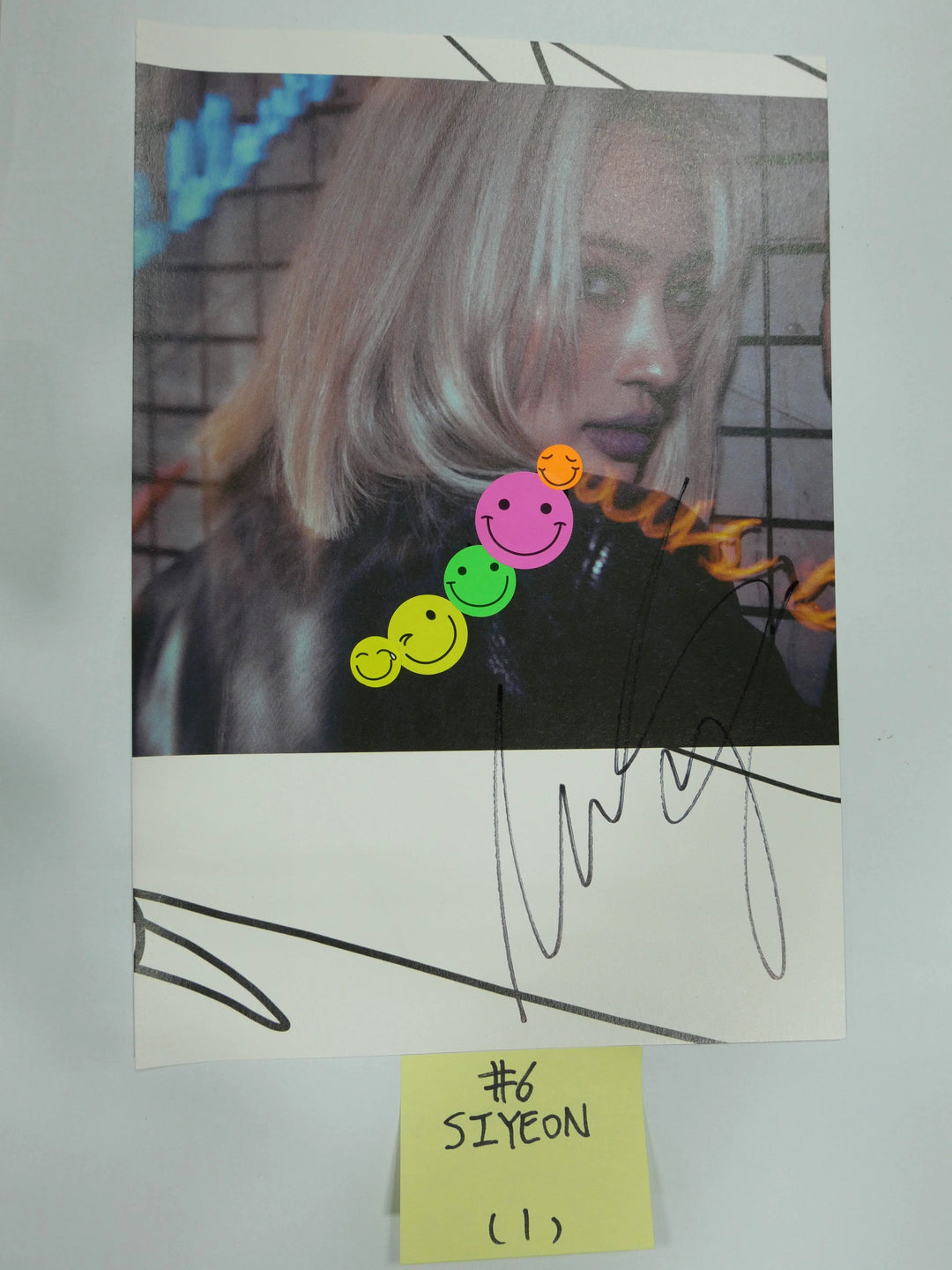 Dreamcatcher [Dystopia: Road to Utopia] – A Cut Page From Fansign Event Albums - HALLYUSUPERSTORE