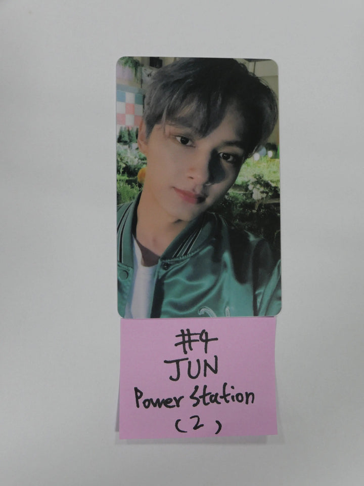 Seventeen &