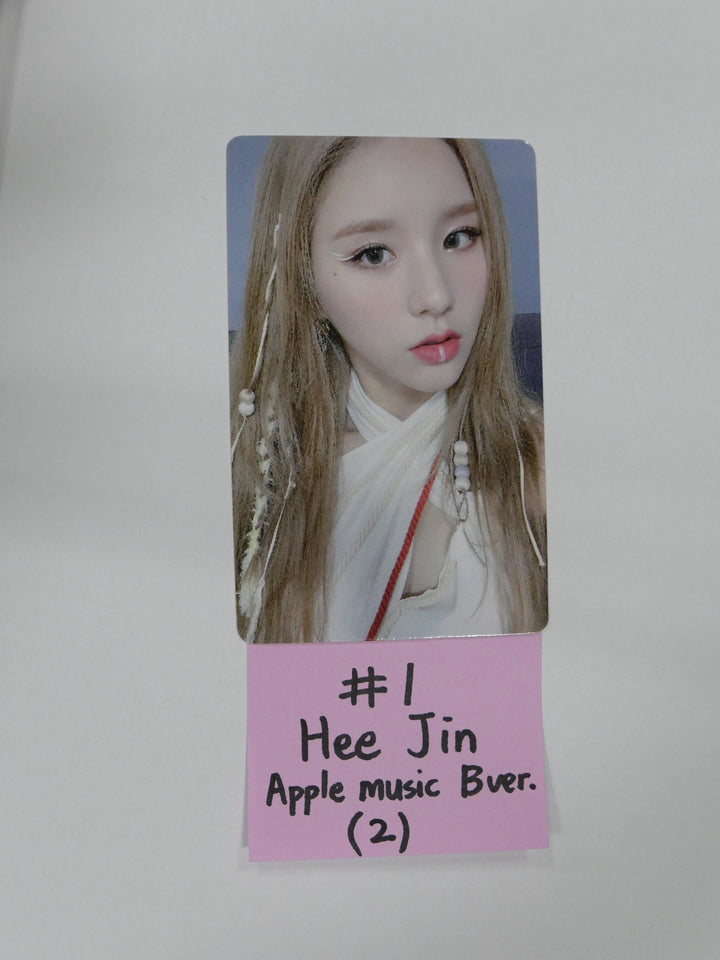 Loona &