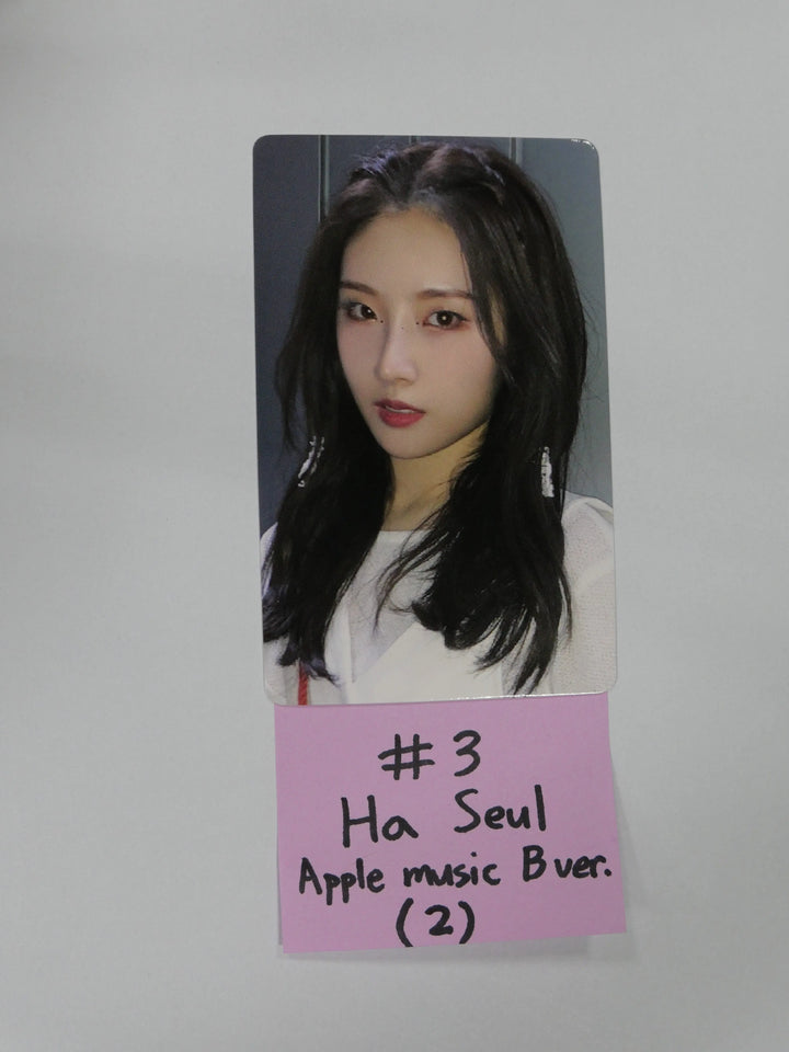 Loona &