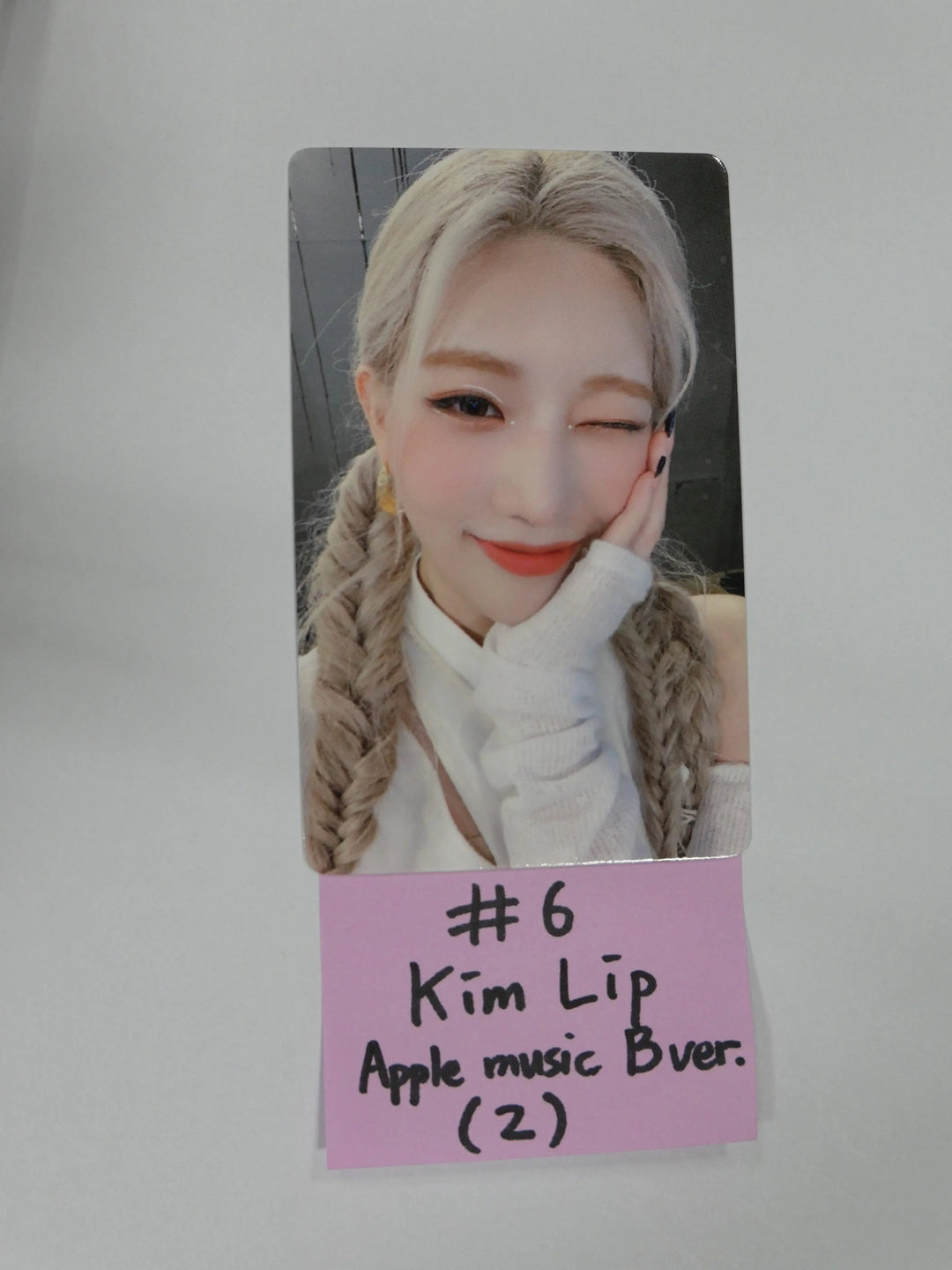 Loona &