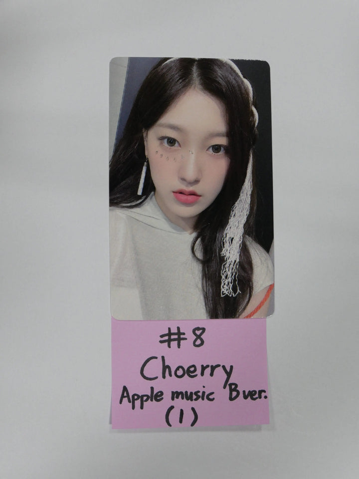 Loona &