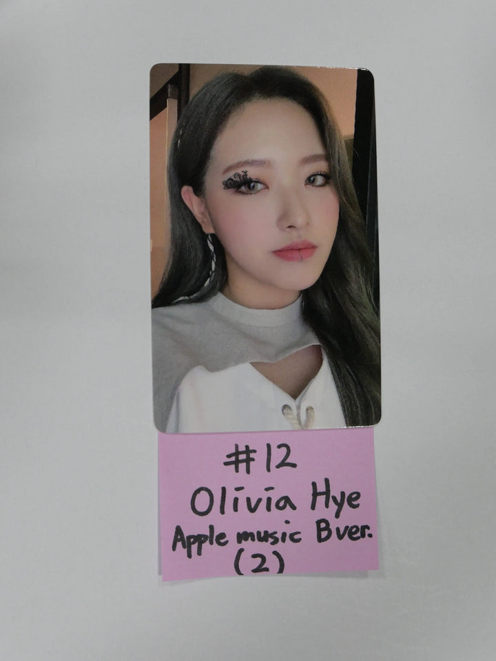 Loona &