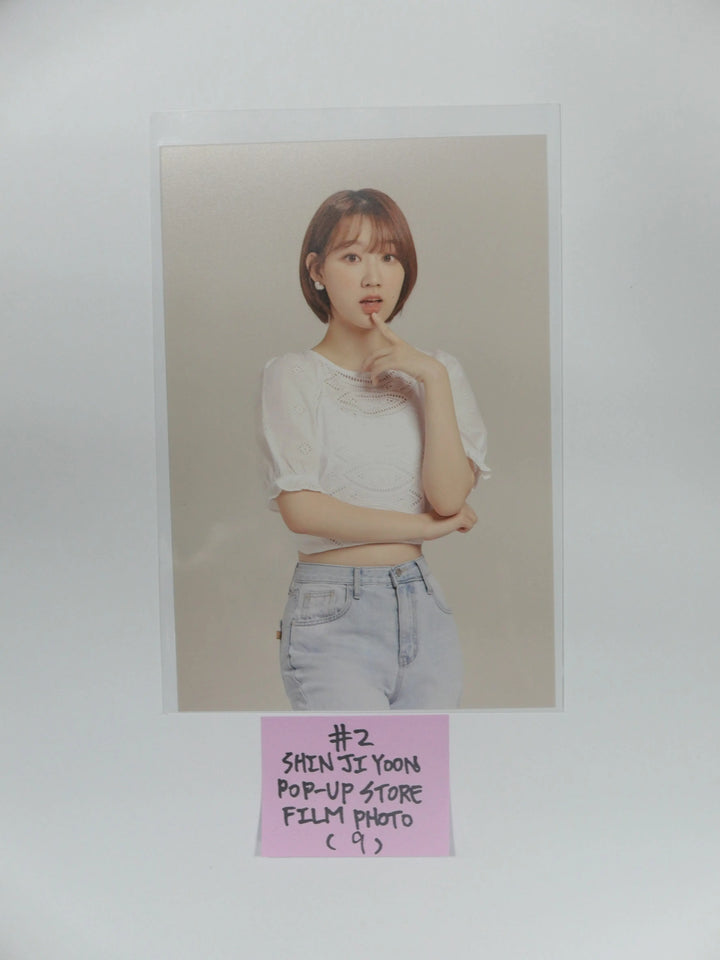 Weeekly - Happy Birthday Weeekly! POP-UP Store Film Photocard (Soo Jin, Ji Yoon &amp; Zoa) - HALLYUSUPERSTORE