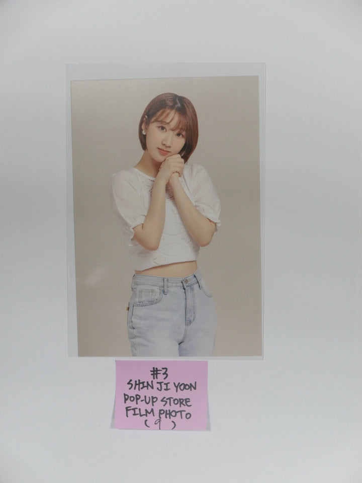 Weeekly - Happy Birthday Weeekly! POP-UP Store Film Photocard (Soo Jin, Ji Yoon &amp; Zoa) - HALLYUSUPERSTORE