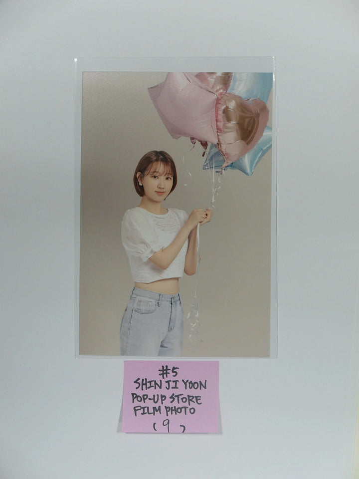 Weeekly - Happy Birthday Weeekly! POP-UP Store Film Photocard (Soo Jin, Ji Yoon &amp; Zoa) - HALLYUSUPERSTORE