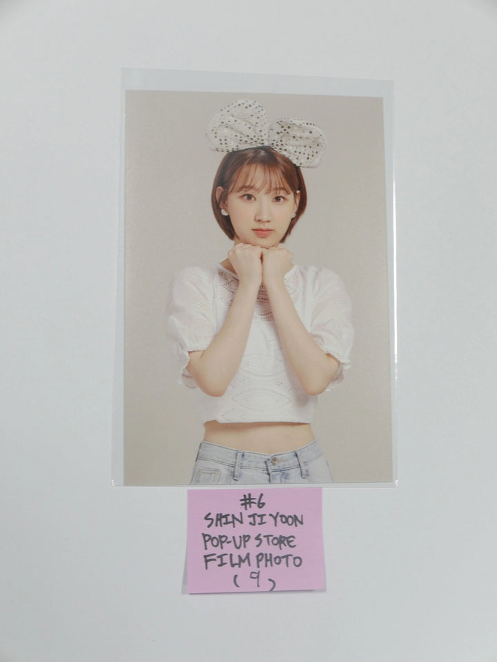 Weeekly - Happy Birthday Weeekly! POP-UP Store Film Photocard (Soo Jin, Ji Yoon &amp; Zoa) - HALLYUSUPERSTORE