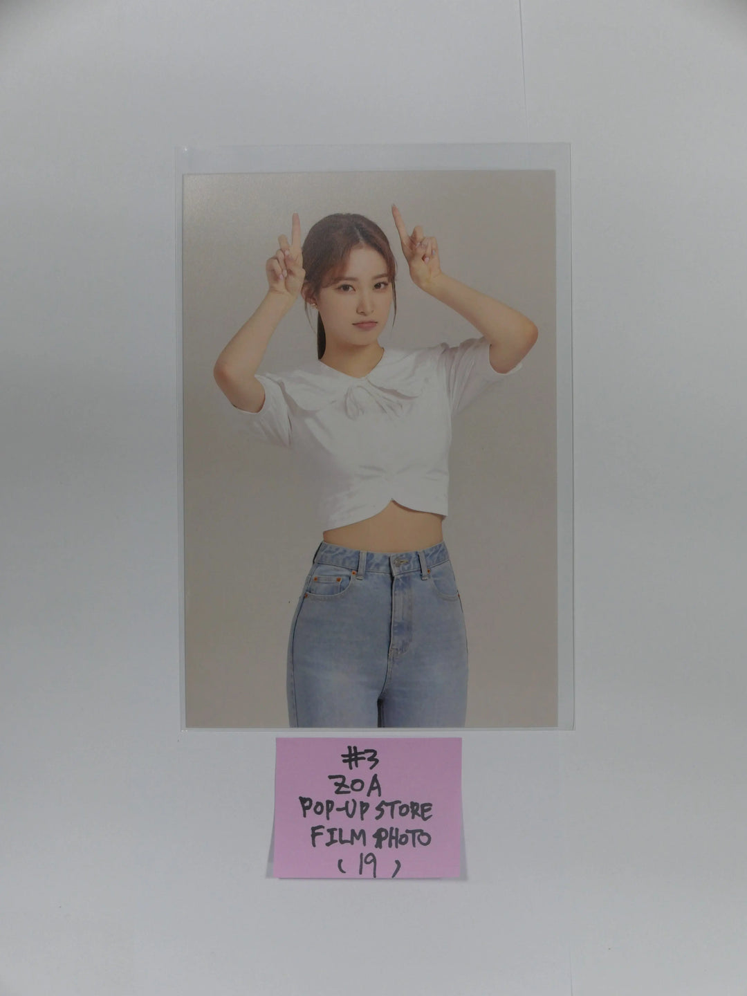 Weeekly - Happy Birthday Weeekly! POP-UP Store Film Photocard (Soo Jin, Ji Yoon &amp; Zoa) - HALLYUSUPERSTORE