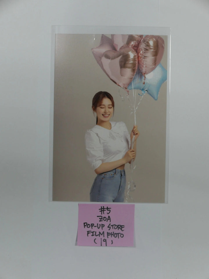 Weeekly - Happy Birthday Weeekly! POP-UP Store Film Photocard (Soo Jin, Ji Yoon &amp; Zoa) - HALLYUSUPERSTORE