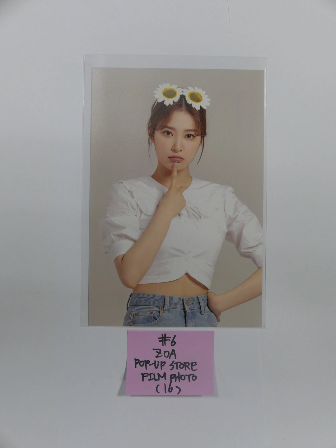 Weeekly - Happy Birthday Weeekly! POP-UP Store Film Photocard (Soo Jin, Ji Yoon &amp; Zoa) - HALLYUSUPERSTORE