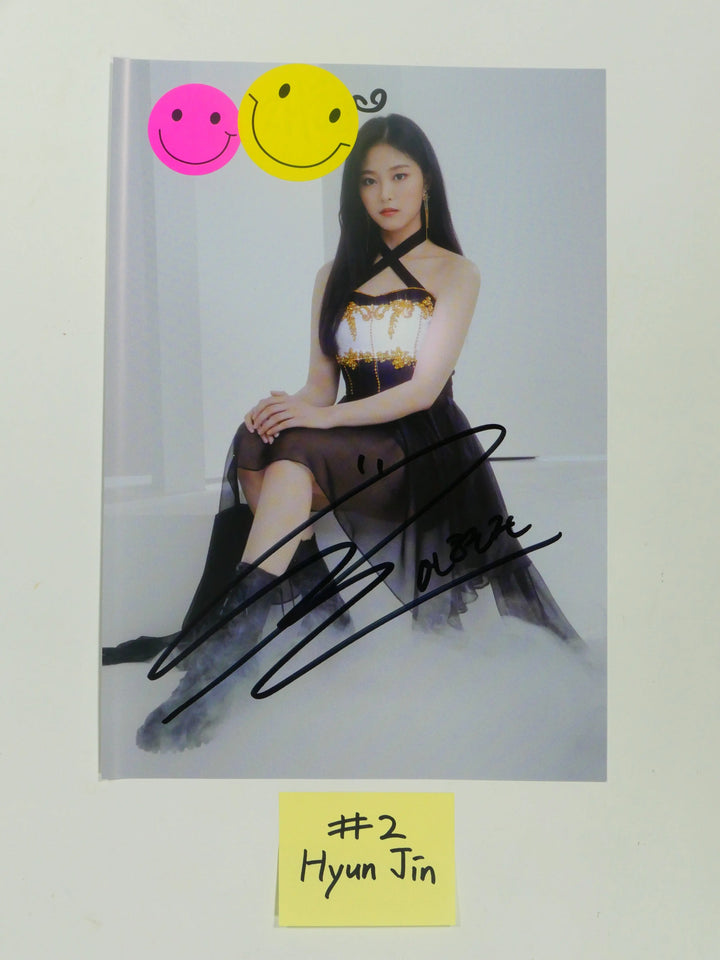 Loona &