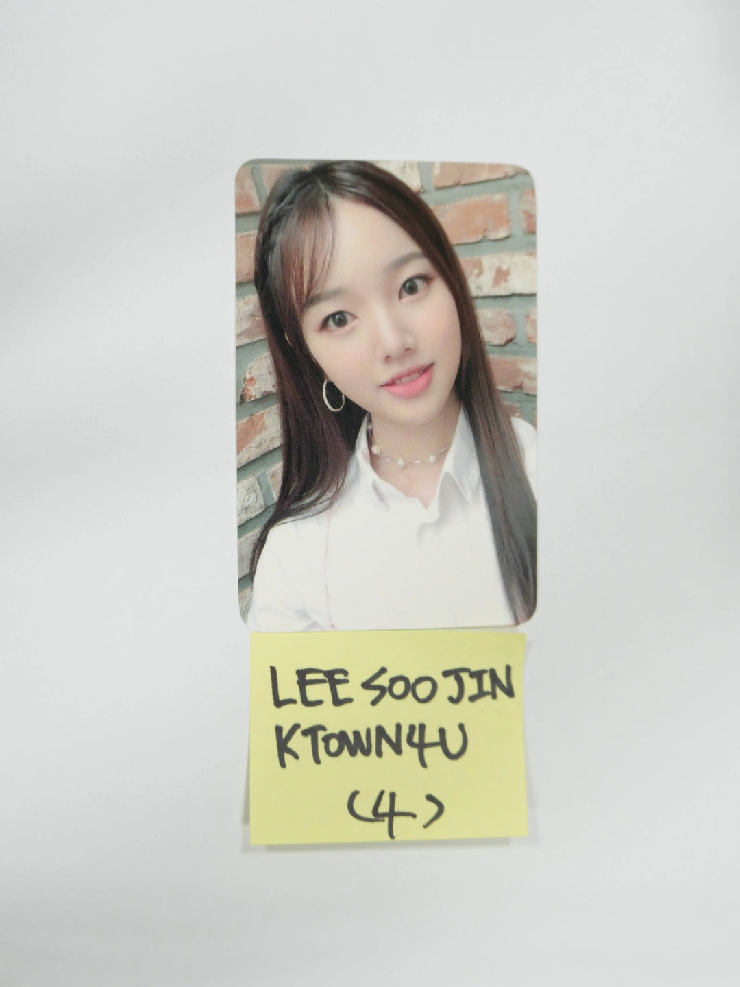 Weeekly - Play Game: Holiday - Ktown4u Pre-order Benefit  Photocard - HALLYUSUPERSTORE