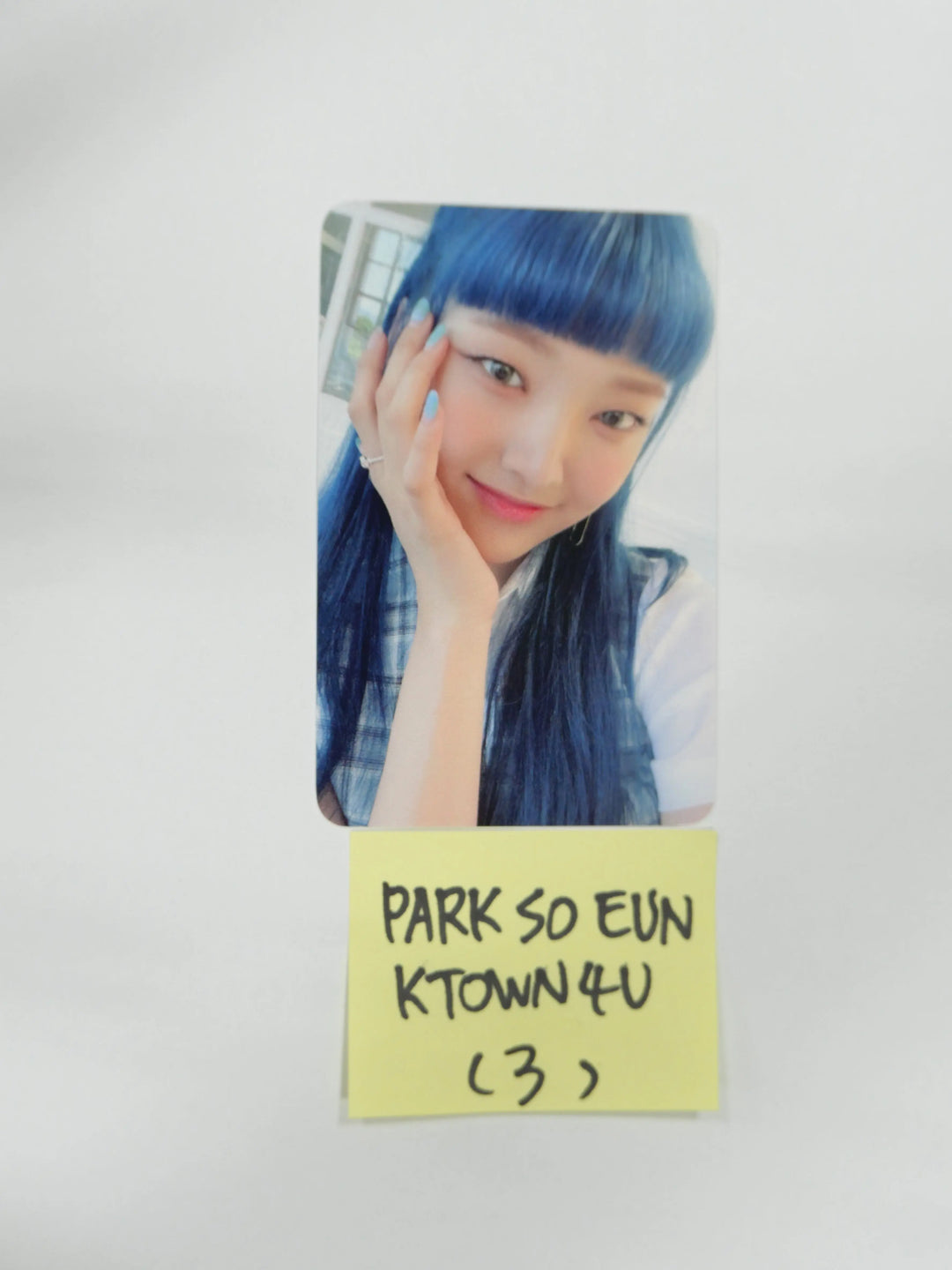 Weeekly - Play Game: Holiday - Ktown4u Pre-order Benefit  Photocard - HALLYUSUPERSTORE