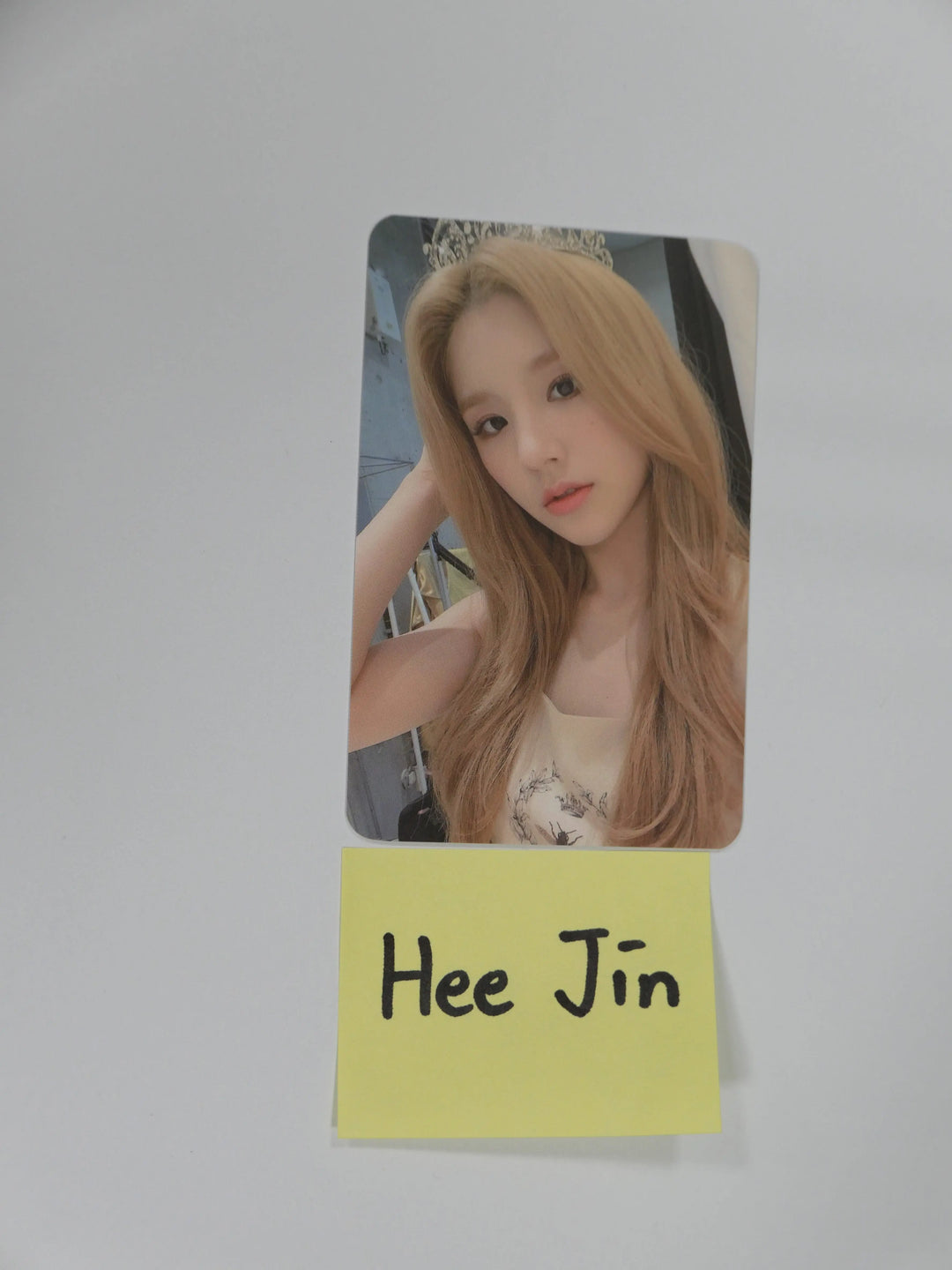 Loona 1st Anniversary Membership Event Official Photocard &amp; Postcard - HALLYUSUPERSTORE